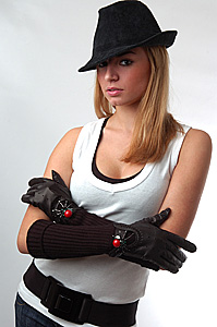 Wear Brooch on Gloves