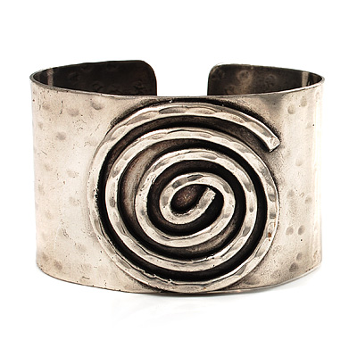 Wide Hammered Stainless Steel Tribal 'Mesmerizing Spiral' Cuff-Bangle - main view