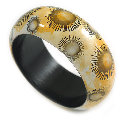 Round Wood Bangle Bracelet with Sunflower Floral Pattern in Black/White/Yellow (Possible Natural Irregularities) - M Size
