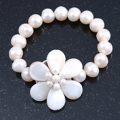 12mm Off White Freshwater Pearl Flex Bracelet With A Mother Of Pearl Central Flower - 17cm L - main view