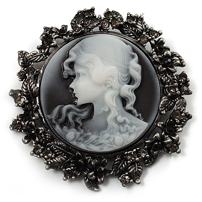 Vintage Round Crystal Cameo Brooch & Pendant (Black Tone) - main view