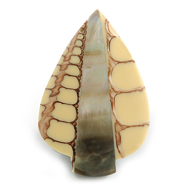 45mm L/Leaf Shape Sea Shell Brooch/Cream/Natural Shades/ Handmade/ Slight Variation In Colour/Natural Irregularities