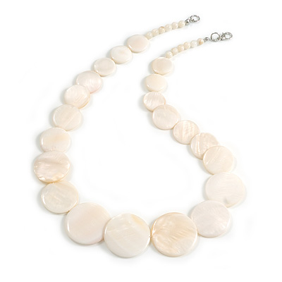 Off White Graduated Shell Necklace/47cm Long/Slight Variation In Colour/Natural Irregularities - main view