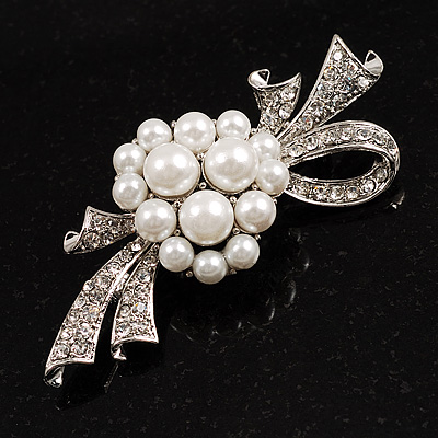 Snow White Imitation Pearl Bow Brooch